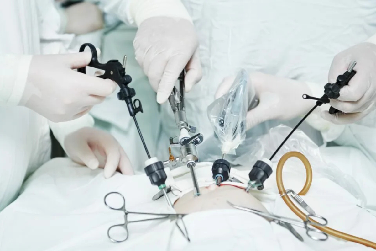 Advanced Laparoscopic Cancer Surgery 
